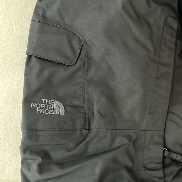 North Face Hyvent Snow Pants - Picture 4 of 9